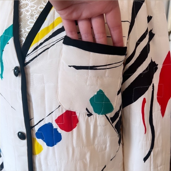 VINTAGE LEVINO VERNA 100% Silk White & Multi Color Abstract Print‎ Jacket Size 4 - Picture 6 of 16